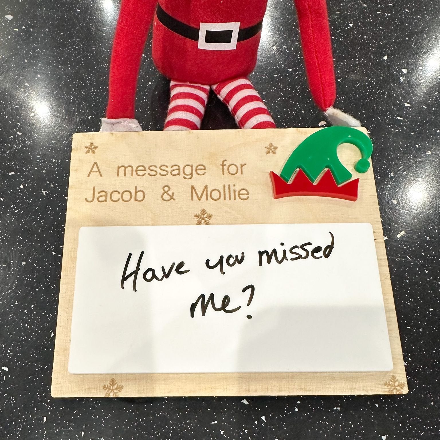 Personalized Elf message board