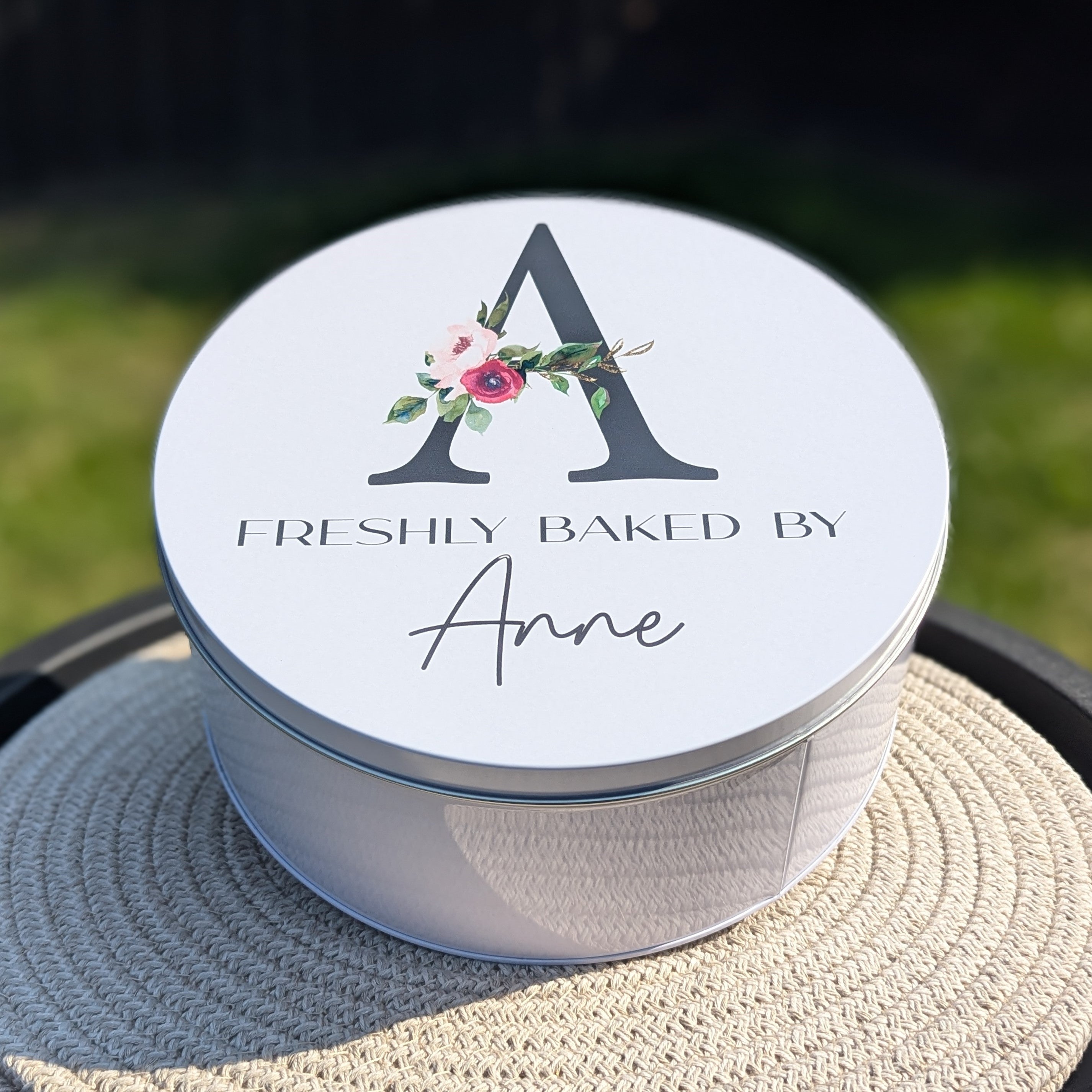 Anne Initial Large Cake Tin