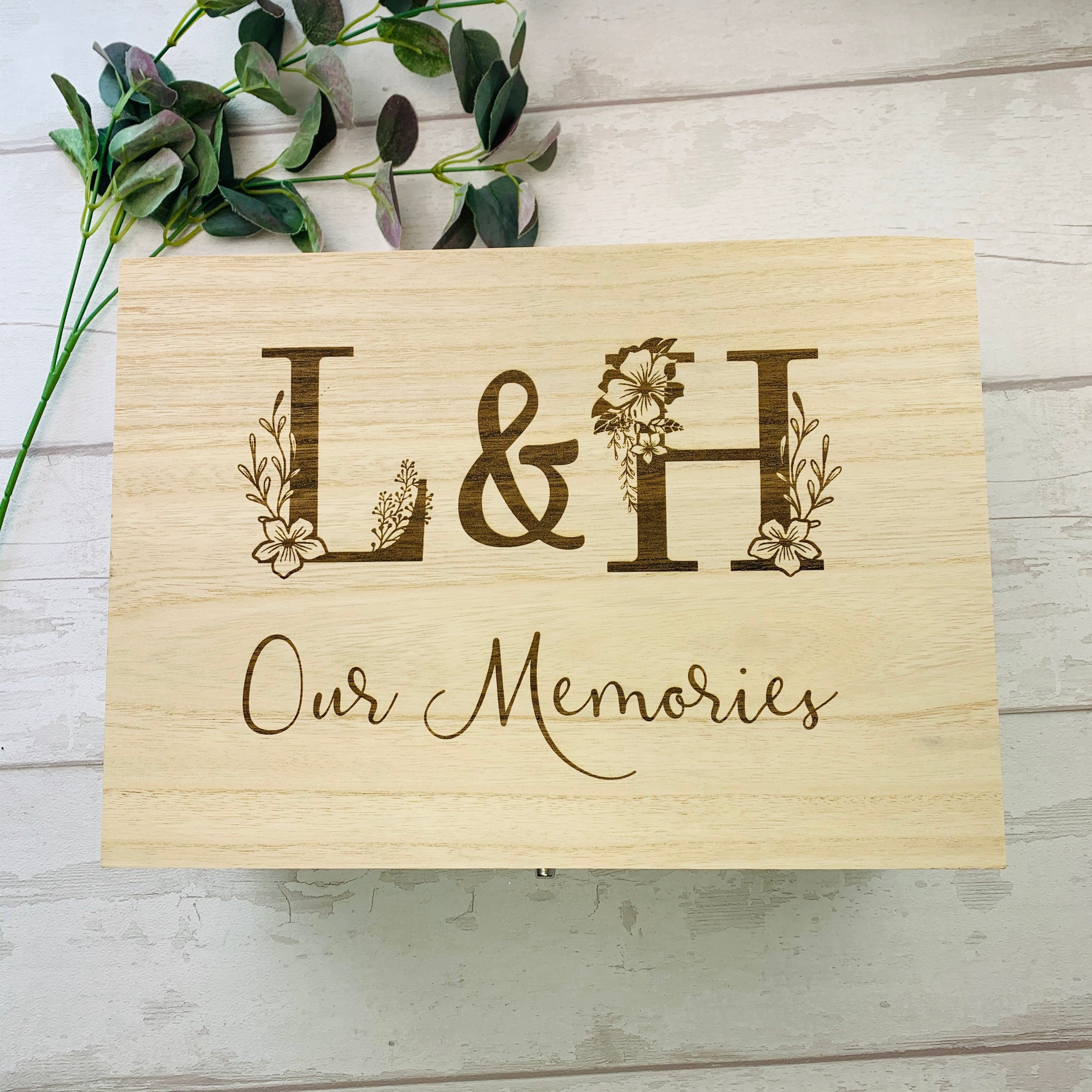 Floral Initial Memory Box - Lavender Eight
