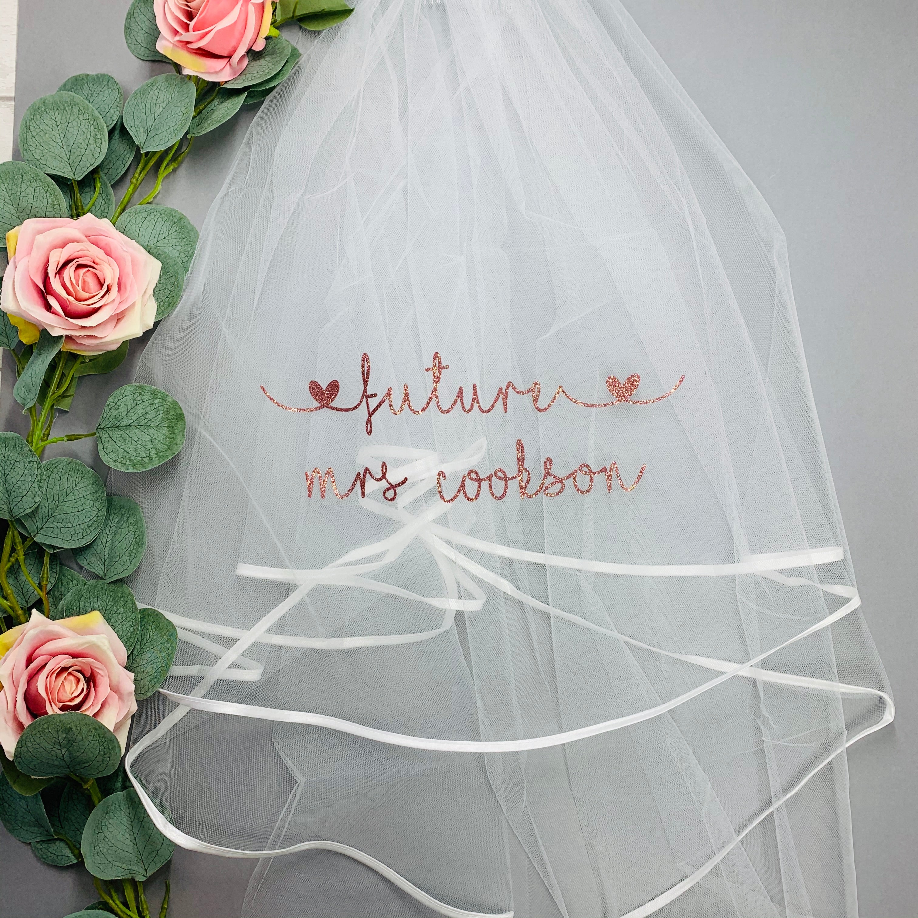 Hen Party Veil With Hearts - Lavender Eight