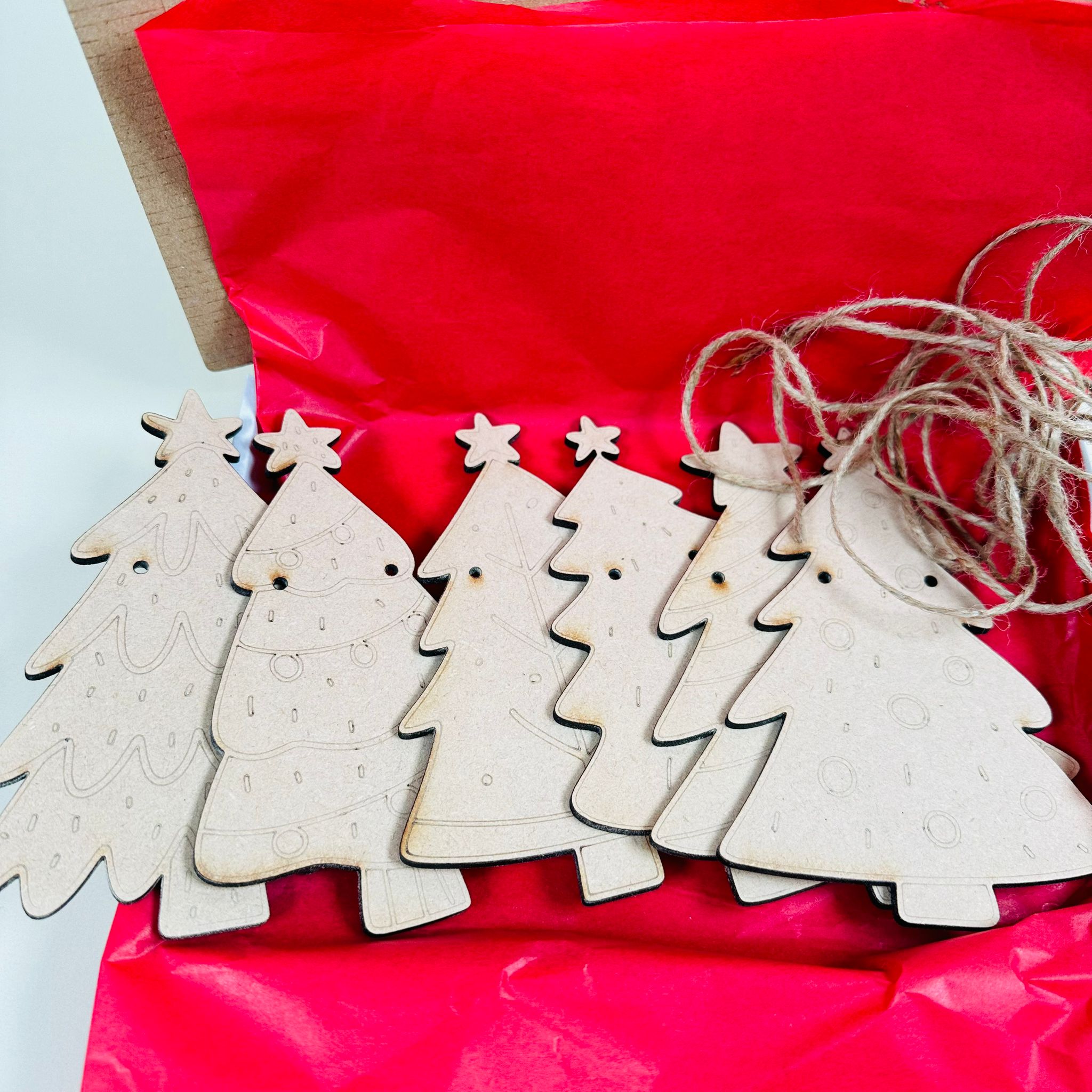 Paint your own Christmas Tree Garland