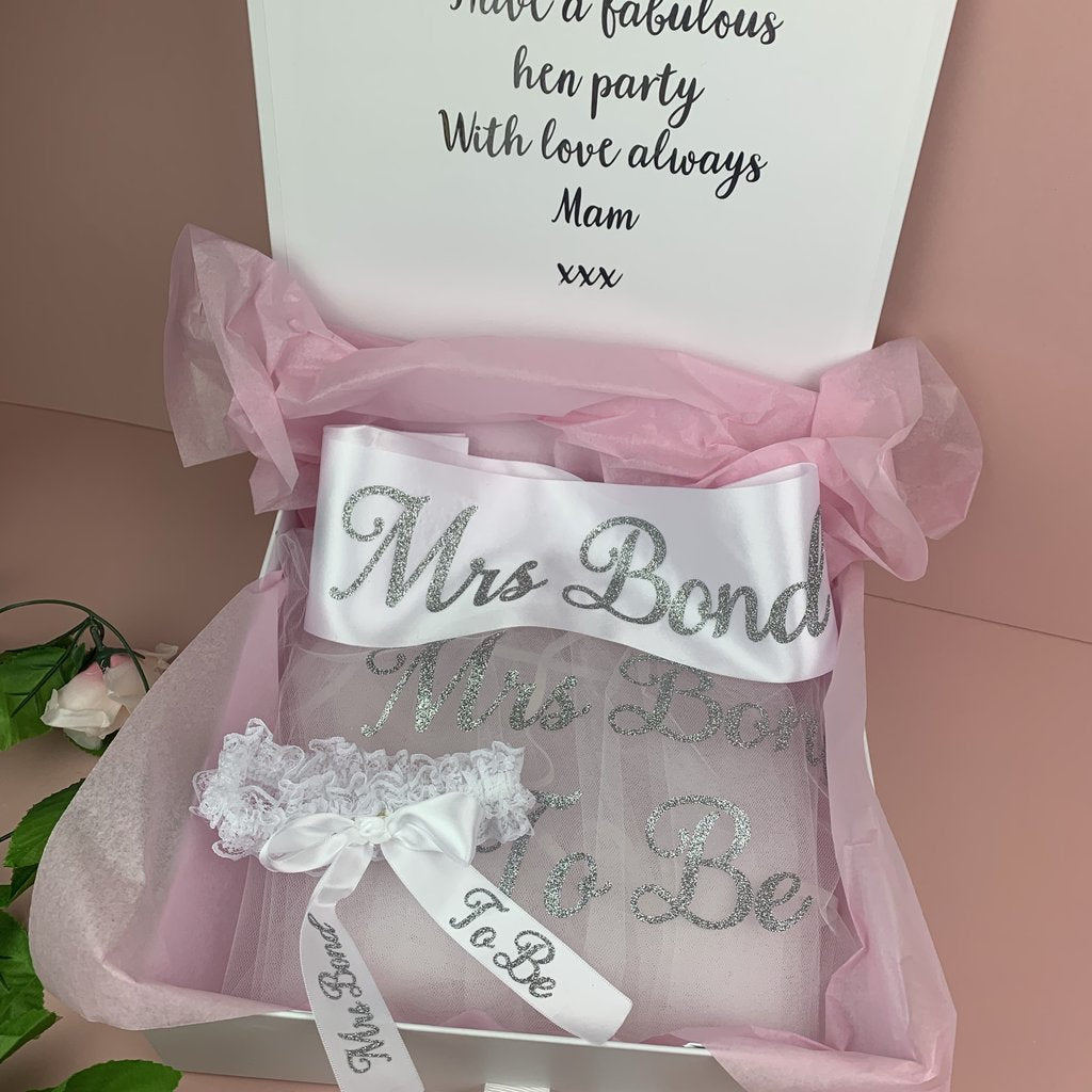 Bride Box with Veil, Garter and Sash